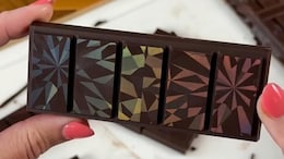 Baker Makes "Holographic" Chocolate Bars At Home. Their Unique Design Wows Internet
