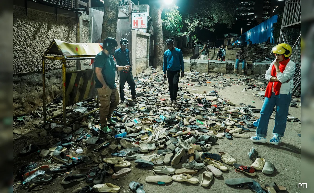 Най малко 11 души бяха убити а 47 други ранени в