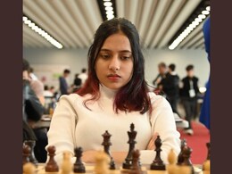 Divya Deshmukh : दिव्या देशमुखने घडवला इतिहास! फिडे महिला विश्वचषक अंतिम फेरीत पोहोचणारी पहिली भारतीय