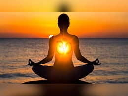 पाचन और इम्युनिटी के लिए वरदान है ओम शब्द का उच्चारण, इसके लाभ जानकर रोज करेंगे जप