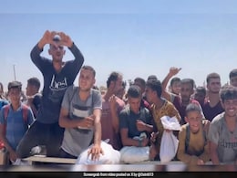 Video: Palestinians Chant "I Love You Trump" As US-Backed Aid Enters Gaza Video: Palestinians Chant "I Love You Trump" As US-Backed Aid Enters Gaza