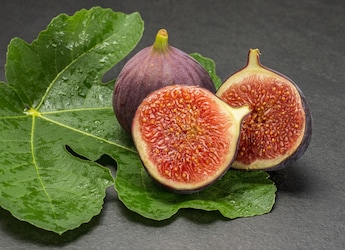 What Happens When You Eat Soaked Anjeer Every Day For A Month