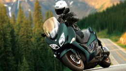 2025 Suzuki Burgman 400 Breaks Cover With New Colour Schemes