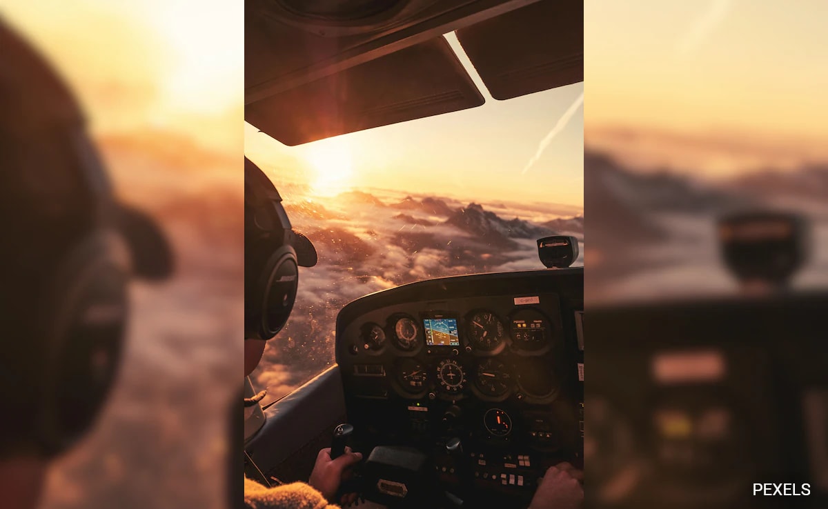 Khajuraho MP Самолетен треньор принадлежащ към частна летяща академия направи