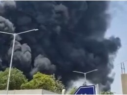 Ahmedabad Plane Crash: गुजरात के अहमदाबाद में एयर इंडिया का प्लेन क्रैश, लंदन जा रही फ्लाइट में सवार थे 242 लोग