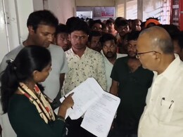 Snake Bite: अशोकनगर में दो भाइयों को सांप ने काटा, एक की मौत तो दूसरा गंभीर रूप से घायल Snake Bite: अशोकनगर में दो भाइयों को सांप ने काटा, एक की मौत तो दूसरा गंभीर रूप से घायल