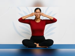 हेल्दी और फिट रहने के लिए अपने रूटीन में शामिल करें ये 4 प्राणायाम, कुछ ही दिनों में दिखेगा असर हेल्दी और फिट रहने के लिए अपने रूटीन में शामिल करें ये 4 प्राणायाम, कुछ ही दिनों में दिखेगा असर