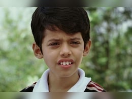 तारे जमीन पर के ईशान 18 साल बाद दिखने लगे ऐसे, आमिर के स्टूडेंट की लेटेस्ट फोटो देख फैंस बोले- ऋतिक रोशन लग रहा तारे जमीन पर के ईशान 18 साल बाद दिखने लगे ऐसे, आमिर के स्टूडेंट की लेटेस्ट फोटो देख फैंस बोले- ऋतिक रोशन लग रहा