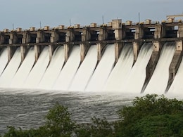 Ujani Dam : भीमा नदीकाठच्या गावांना सतर्कतेचा इशारा, उजनी धरण 87.68 टक्के क्षमतेने भरलं.. Ujani Dam : भीमा नदीकाठच्या गावांना सतर्कतेचा इशारा, उजनी धरण 87.68 टक्के क्षमतेने भरलं..