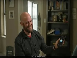 Man With Girlfriend And Child Proposes To AI Chatbot, Cries After She Says 'Yes' Man With Girlfriend And Child Proposes To AI Chatbot, Cries After She Says 'Yes'