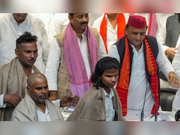 कथावाचक मामले ने लिया राजनीतिक रंग...इटावा से निकलकर देवरिया और बिहार तक पहुंचा मसला 