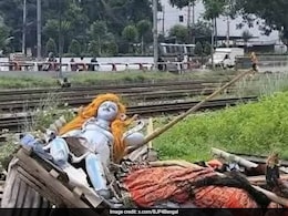 नहीं मान रहा बांग्लादेश, ढाका में अब तोड़ा गया दुर्गा मंदिर; भारत ने चेताया