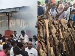 Rajasthan: झालावाड़ के शहीद का शव तिरंगे में लिपटा देख बेहोश हुई पत्नी, 5 साल के बेटे ने दी पिता को मुखाग्नि Rajasthan: झालावाड़ के शहीद का शव तिरंगे में लिपटा देख बेहोश हुई पत्नी, 5 साल के बेटे ने दी पिता को मुखाग्नि