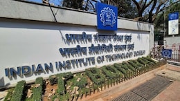 IIT Powai : विद्यार्थ्यांची सुरक्षा धोक्यात? गुप्तहेराचे 14 दिवस वसतिगृहात बेकायदेशीर वास्तव्य, लेक्चर्सना हजेरी