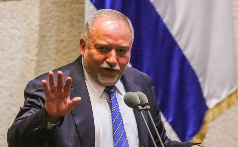 घायल शेर को छोड़ना नहीं चाहिए, ईरान से फिर होगा युद्ध: इजरायल के विपक्षी नेता लिबरमैन