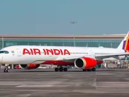 बम की सूचना के बाद एअर इंडिया फ्लाइट की कराई गई इमरजेंसी लैंडिंग, फुकेट से दिल्ली आ रहा था विमान बम की सूचना के बाद एअर इंडिया फ्लाइट की कराई गई इमरजेंसी लैंडिंग, फुकेट से दिल्ली आ रहा था विमान