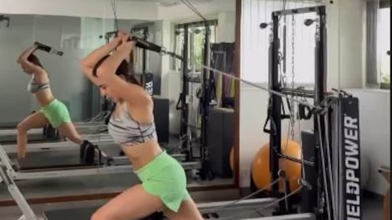 Squats, Planks, Push-Ups: Sara Ali Khan's Cable Workout Is No Joke