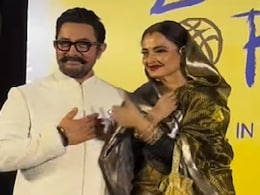 Sitaare Zameen Par Premiere: मांग में सिंदूर और सिर पर पल्लू लेकर रेखा ने आमिर के साथ दिया पोज, देख कर लोगों ने कहा- ये है असली, सबसे अलग... Sitaare Zameen Par Premiere: मांग में सिंदूर और सिर पर पल्लू लेकर रेखा ने आमिर के साथ दिया पोज, देख कर लोगों ने कहा- ये है असली, सबसे अलग...