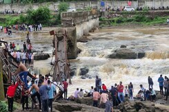 "We Fell On Stones, Some Swept Away": Survivor Recounts Pune Bridge Collapse "We Fell On Stones, Some Swept Away": Survivor Recounts Pune Bridge Collapse