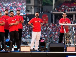 बेंगलुरु भगदड़ के बाद #ArrestKohli क्यों कर रहा ट्रेंड? जानें सपोर्ट में उतरे फैंस की क्या दलील बेंगलुरु भगदड़ के बाद #ArrestKohli क्यों कर रहा ट्रेंड? जानें सपोर्ट में उतरे फैंस की क्या दलील