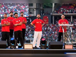 बेंगलुरु में भगदड़: बाहर फैन्स की 11 लाशें, अंदर जारी रहा जश्न... यह हंसी चुभती है बेंगलुरु में भगदड़: बाहर फैन्स की 11 लाशें, अंदर जारी रहा जश्न... यह हंसी चुभती है