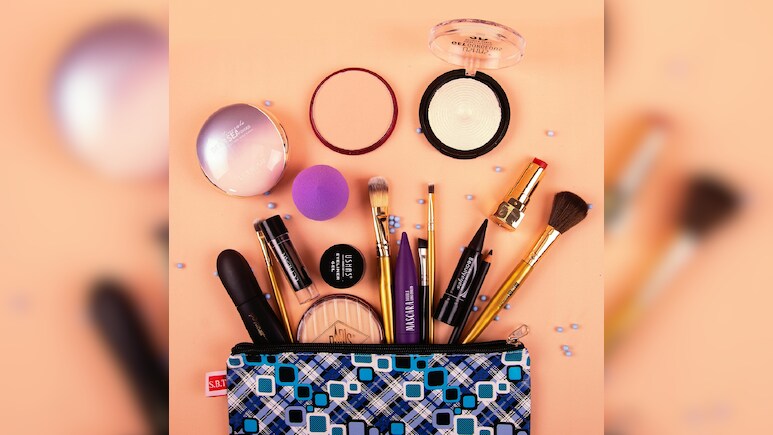 Concealer, Lipstick, Blush से लेकर Makeup Fixer तक, सब कुछ मिलेगा इस सेल में! पाएं M.A.C के Products पर हैवी डिस्काउंट Concealer, Lipstick, Blush से लेकर Makeup Fixer तक, सब कुछ मिलेगा इस सेल में! पाएं M.A.C के Products पर हैवी डिस्काउंट
