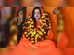 ममता कुलकर्णी ने विमान पायलटों पर उठाए सवाल, कहा-'300 लोगों की जान हवा में..' ममता कुलकर्णी ने विमान पायलटों पर उठाए सवाल, कहा-'300 लोगों की जान हवा में..'