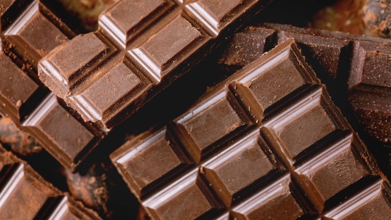 Try Celebrity Fitness Instructor's Guilt-Free Chocolate Bar To Satisfy Your Sweet Cravings Try Celebrity Fitness Instructor's Guilt-Free Chocolate Bar To Satisfy Your Sweet Cravings