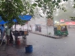 Rajasthan Weather: राजस्थान के कई जिलों में बारिश शुरू, लोगों को गर्मी से मिली राहत; मौसम विभाग ने जारी किया येलो अलर्ट Rajasthan Weather: राजस्थान के कई जिलों में बारिश शुरू, लोगों को गर्मी से मिली राहत; मौसम विभाग ने जारी किया येलो अलर्ट