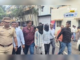 Pune Crime News: सिगारेट ओढताना हटकलं, 5 तरुणांचे टाळकं सटकलं, थेट पाडला मुडदा