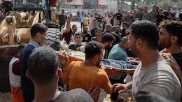 Attacks on Gaza aid Center: गाजा में सहायदा केंद्र पर जमा भूखे फिलिस्तीनियों पर इजरायली सेना ने टैंक से बरसाई गोलियां, 30 लोगों की मौत व 115 घायल