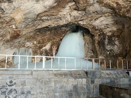 Amarnath Yatra: जम्मू में बाबा बर्फानी की गूंज; भक्तों का जत्था रवाना, अमरनाथ यात्रा का उत्साह जोरों पर Amarnath Yatra: जम्मू में बाबा बर्फानी की गूंज; भक्तों का जत्था रवाना, अमरनाथ यात्रा का उत्साह जोरों पर