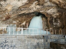 Amarnath yatra: अमरनाथ यात्रा के लिए जम्मू से पहला जत्था रवाना, उपराज्यपाल ने दिखाई हरी झंडी