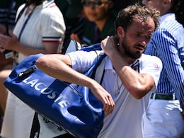 Daniil Medvedev Loses To Benjamin Bonzi, Suffers Shock Early Wimbledon Exit Daniil Medvedev Loses To Benjamin Bonzi, Suffers Shock Early Wimbledon Exit