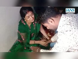 राजा की मां के पकड़े पैर... फूट-फूटकर रोया सोनम का भाई, कहा- मेरी बहन गुनाहगार राजा की मां के पकड़े पैर... फूट-फूटकर रोया सोनम का भाई, कहा- मेरी बहन गुनाहगार