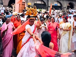 Pandharpur Wari 2025: महिला वारकऱ्यांसाठी 'सुविधा' अँड्रॉइड ॲप,  काय मिळेल सुविधा? Pandharpur Wari 2025: महिला वारकऱ्यांसाठी 'सुविधा' अँड्रॉइड ॲप,  काय मिळेल सुविधा?
