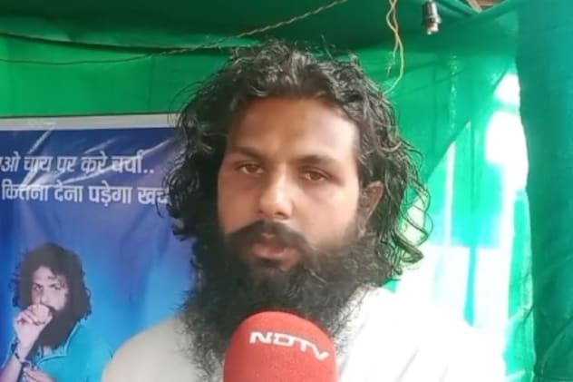 बारां में 498A टी कैफे खोलने वाले केके धाकड़ ने NDTV से की खास बातचीत. बारां में 498A टी कैफे खोलने वाले केके धाकड़ ने NDTV से की खास बातचीत.