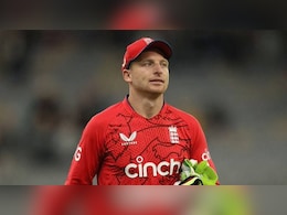 ENG vs WI: जोस बटलर ने T20I क्रिकेट में मचाया तहलका, ये कारनामा करने वाले दुनिया के चौथे बल्लेबाज बने ENG vs WI: जोस बटलर ने T20I क्रिकेट में मचाया तहलका, ये कारनामा करने वाले दुनिया के चौथे बल्लेबाज बने