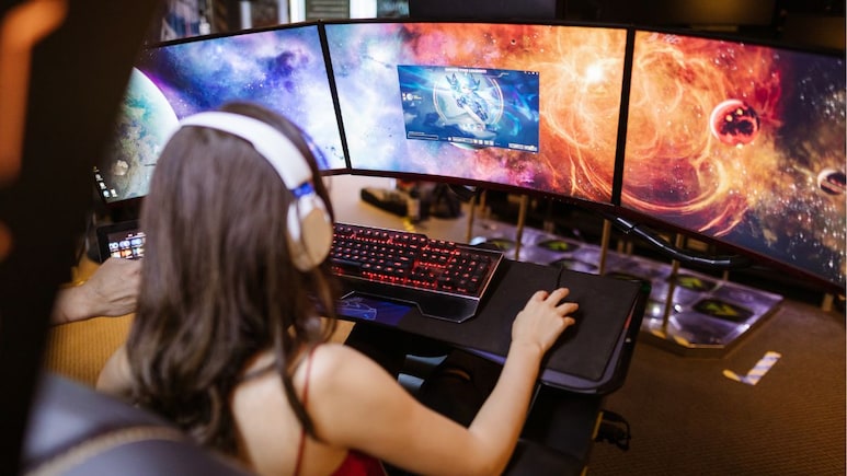 PUBG Game Addiction : नवऱ्याचे 55 तुकडे करण्याची धमकी, गेम खेळता-खेळता घर सोडून गेली पत्नी!