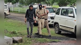 MD ड्रग्स के मामले में रातलाम पुलिस ने उदयपुर से दबोचा सरगना, आरोपी पर दर्ज हैं 43 मुकदमे; SIT करेगी कार्रवाई