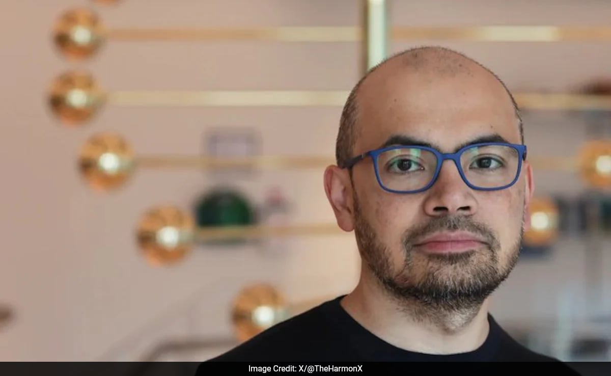 Google DeepMind CEO 'Surprised' OpenAI Introduced Ads In ChatGPT, Issues Warning