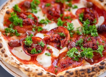 Host An Italian Soiree With This Menu Complete With Cocktails, Wholesome Mains And Dreamy Desserts Host An Italian Soiree With This Menu Complete With Cocktails, Wholesome Mains And Dreamy Desserts