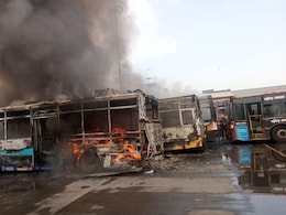 Navi Mumbai News: आगीच्या दुर्घटनेनंतर खबरदारी! NMMTने 'त्या' सर्व बसेस परत मागवल्या Navi Mumbai News: आगीच्या दुर्घटनेनंतर खबरदारी! NMMTने 'त्या' सर्व बसेस परत मागवल्या