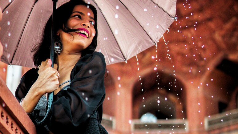 इन टॉप 5 छतरियों को अपने Rainy Season में करें ऐड, High quality, Affordable के साथ दिखने में भी हैं Unique इन टॉप 5 छतरियों को अपने Rainy Season में करें ऐड, High quality, Affordable के साथ दिखने में भी हैं Unique