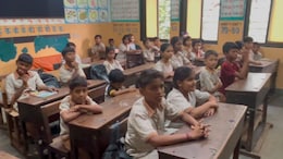 BMC School : मुंबई महापालिकेच्या मराठी शाळेत पहिली ते सातवी, एक वर्ग आणि 1 शिक्षक! कधी जाग येणार?