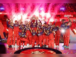 RCB vs PBKS Final, IPL 2025 Highlights: RCB का 18 साल का ख्वाब पूरा, पंजाब किंग्स को हराकर पहली बार जीता आईपीएल का खिताब RCB vs PBKS Final, IPL 2025 Highlights: RCB का 18 साल का ख्वाब पूरा, पंजाब किंग्स को हराकर पहली बार जीता आईपीएल का खिताब