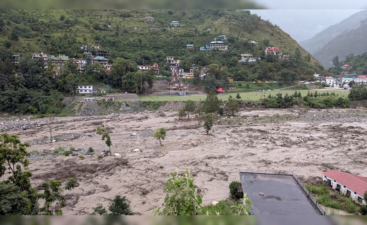 The incident happened due to a surge in water level in Manuni Khad of Khaniyara. The incident happened due to a surge in water level in Manuni Khad of Khaniyara.