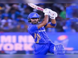 MLC 2025: अमेरिकी बल्लेबाज मोनांक पटेल ने मचाया गदर, ऐसा कारनामा कर रच दिया इतिहास, दुनिया को चौंकाया MLC 2025: अमेरिकी बल्लेबाज मोनांक पटेल ने मचाया गदर, ऐसा कारनामा कर रच दिया इतिहास, दुनिया को चौंकाया