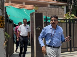 ACB Raid: शराब घोटाला मामले में बड़ा एक्शन, पूर्व सीएम बघेल के करीबी के घर एसीबी और EOW का संयुक्त रेड ACB Raid: शराब घोटाला मामले में बड़ा एक्शन, पूर्व सीएम बघेल के करीबी के घर एसीबी और EOW का संयुक्त रेड