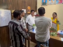 Hindi Imposition : ... तर दादा भुसे राजीनामा देतील का? डोंबिवलीच्या शिक्षकांचा थेट मंत्र्यांनाच सवाल! पाहा Video Hindi Imposition : ... तर दादा भुसे राजीनामा देतील का? डोंबिवलीच्या शिक्षकांचा थेट मंत्र्यांनाच सवाल! पाहा Video